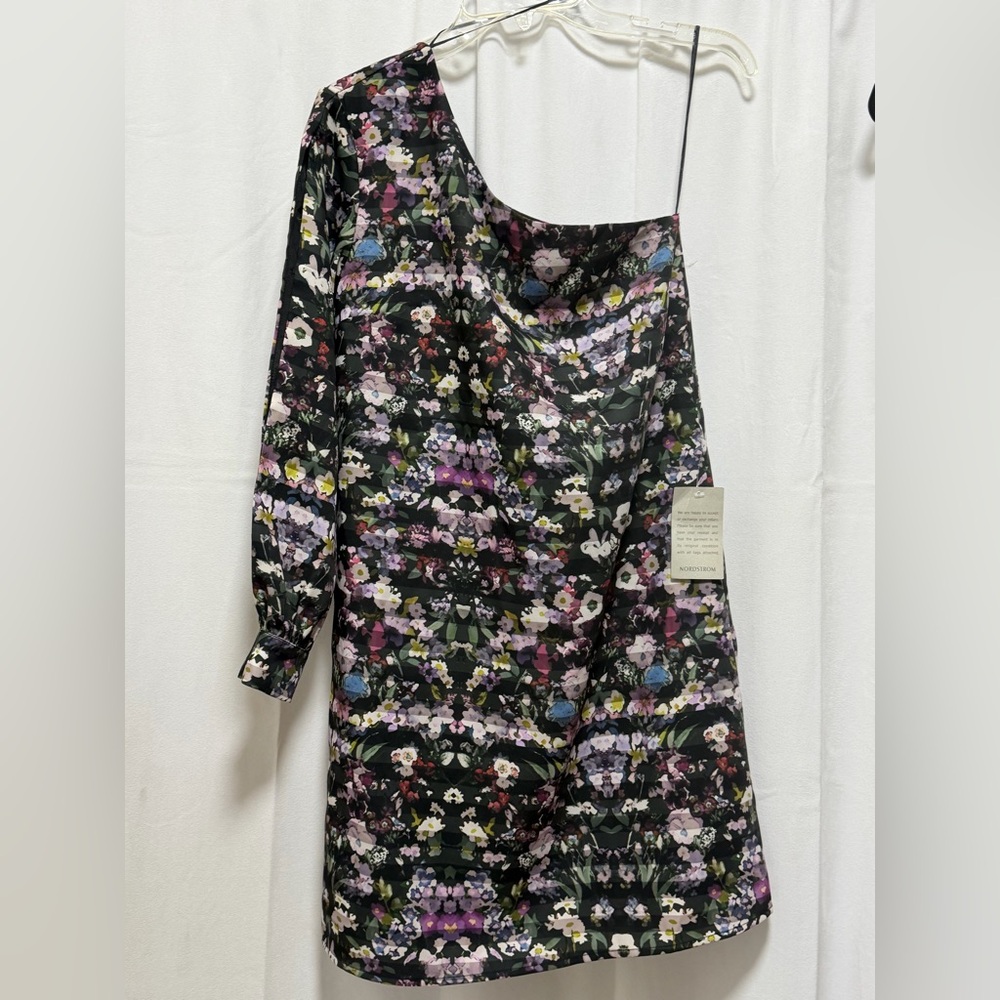 BOGO Nordstrom Chelsea 28 Multi color floral One shoulder slit sleeve dress
